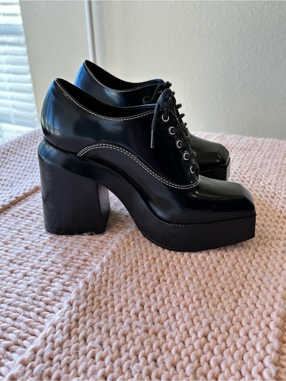 Gianni Bini City Girl black Oxford chunky square toe platform lace up pump sz 7